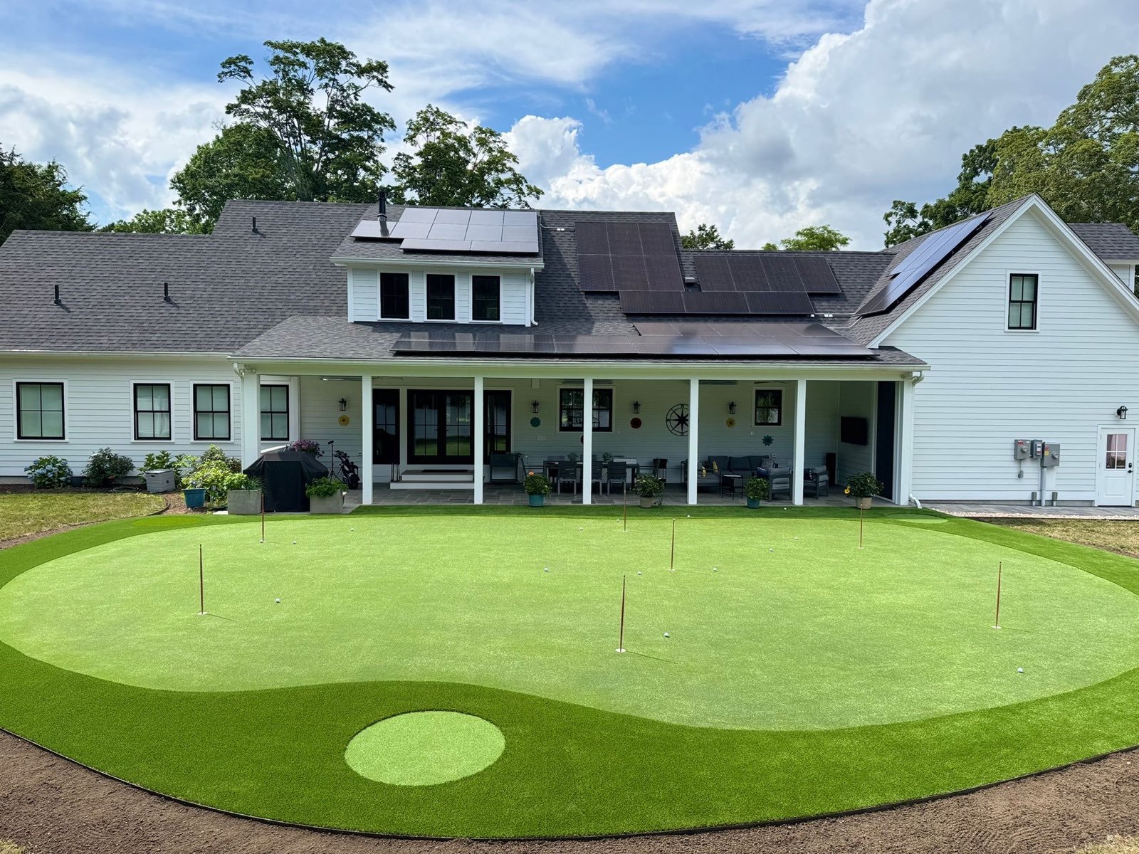 Custom putting green